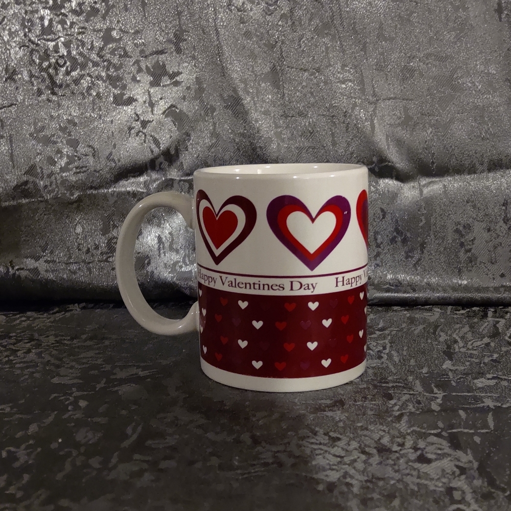 4" Mug/Cup Happy Valentine's Day. Hearts/Red